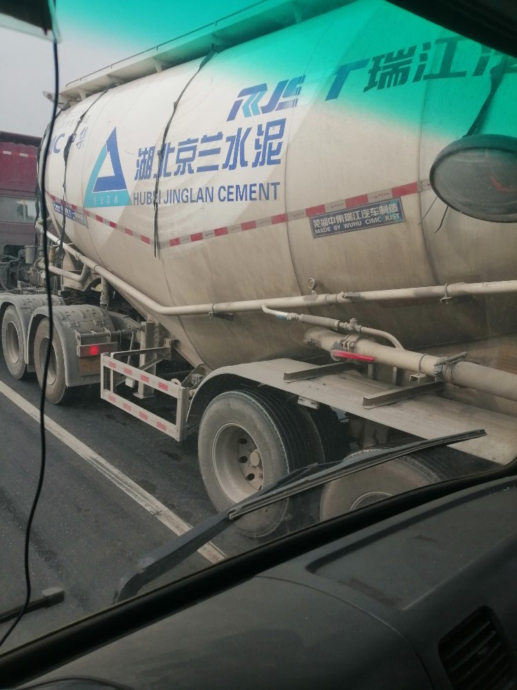 像这种，散装水泥罐能装多少吨装多少个立方？